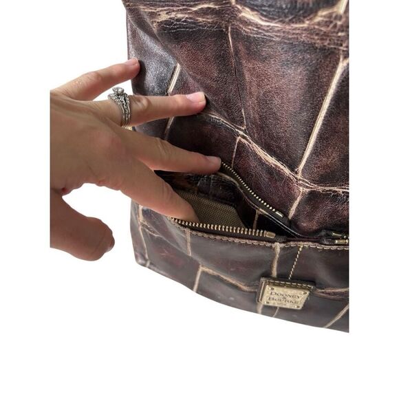Dooney & Bourke Dillen Croc Embossed Brown Large Tote Bag Tote Shoulder Bag - Picture 13 of 15